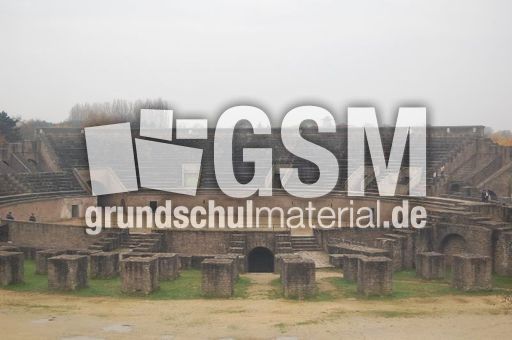 Xanten - Amphitheater 06.JPG